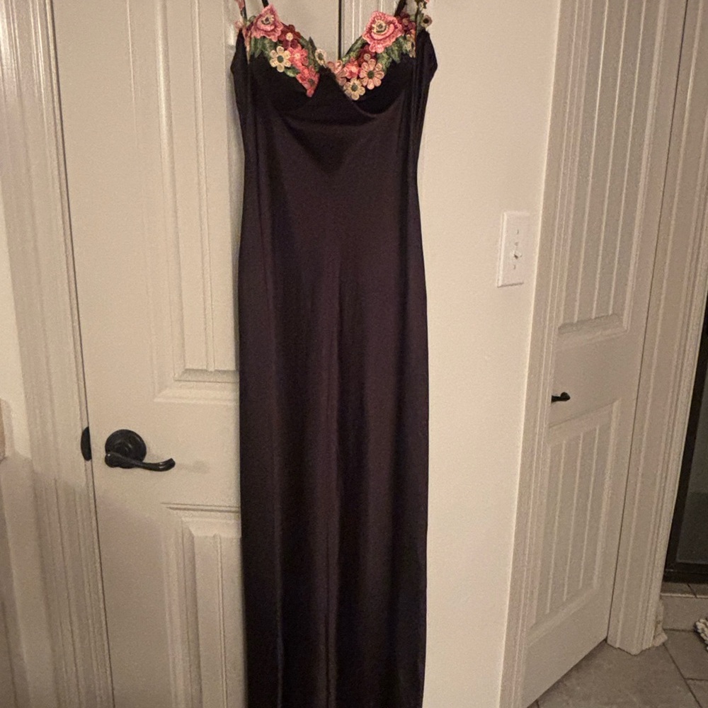 Elegant Black Floral Embroidered Dress